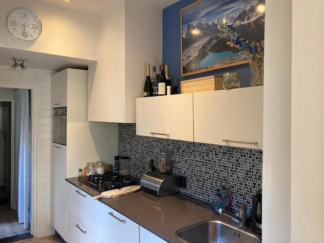 Charming Little Palace Near The City Center But Only Exactly Bookable From 17 July Till 27 July Utrecht 0*,